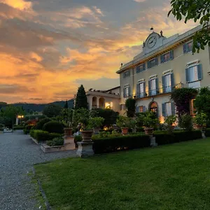 Nocleg ze śniadaniem Scorzi - Relais De Charme (adults Only)